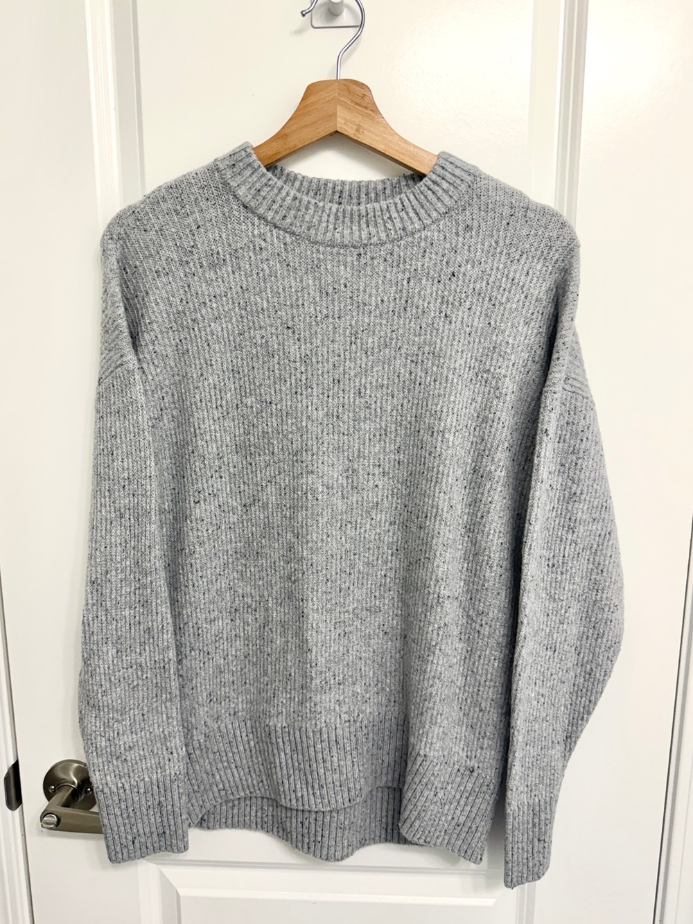 SoSoft Grey Speckled Crewneck Sweater Size S / Old Navy